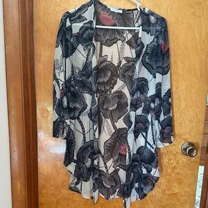 Maurices Black and White Floral Kimono